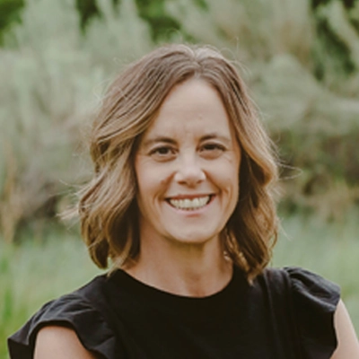 Portrait of Dr. Sara Steyaert, chiropractor at Atlas Chiropractic & Acupuncture